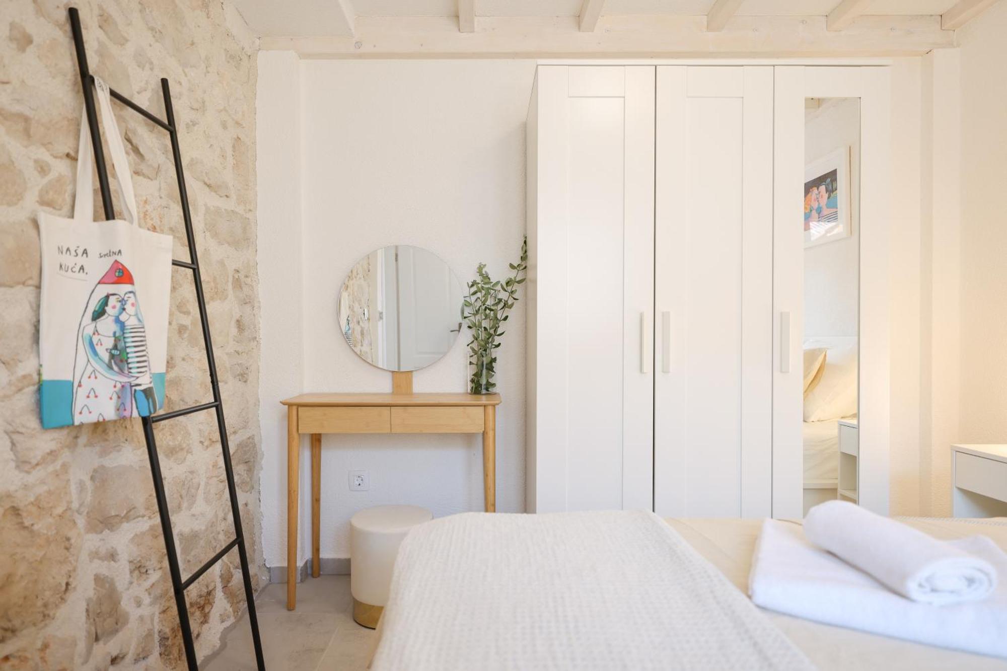 Willa Stone House Lole Ražanac Zewnętrze zdjęcie